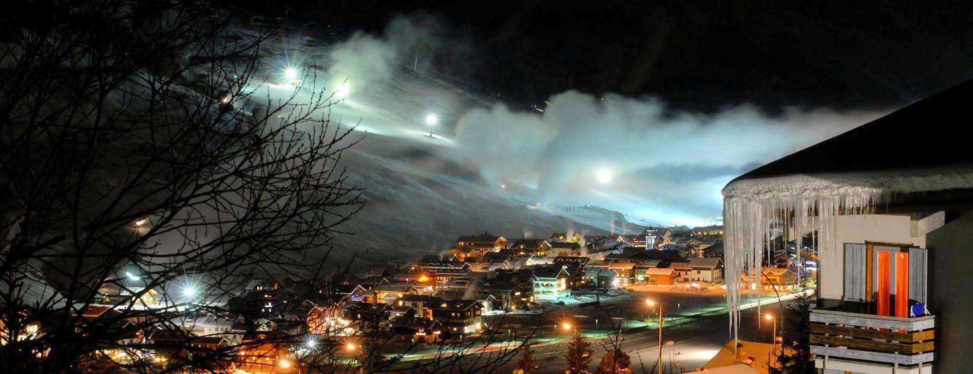 Hotel Krone Livigno Exterior foto